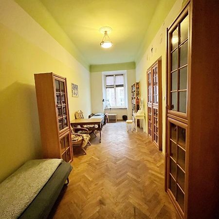 Old Town Rooms Wielopole Krasków Exterior foto