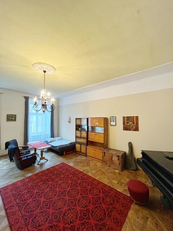Old Town Rooms Wielopole Krasków Exterior foto